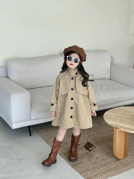 Autumn khaki fashionable trench coat