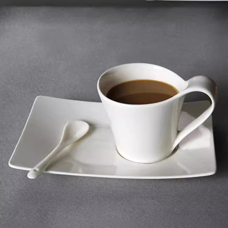 Taza de café de cerámica americana y platillo con bandeja traje italiano británico taza de té negro té de la tarde taza de leche taza de desayuno