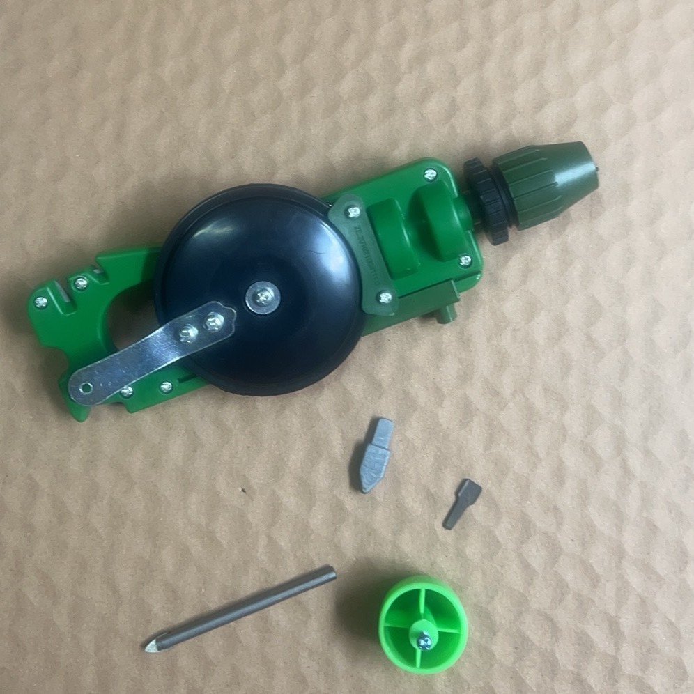 Taladro de mano carpintería punzonado cuchillo de vidrio taladro de mano taladro de plástico de madera pequeña herramienta de ojal de nogal Wenwan