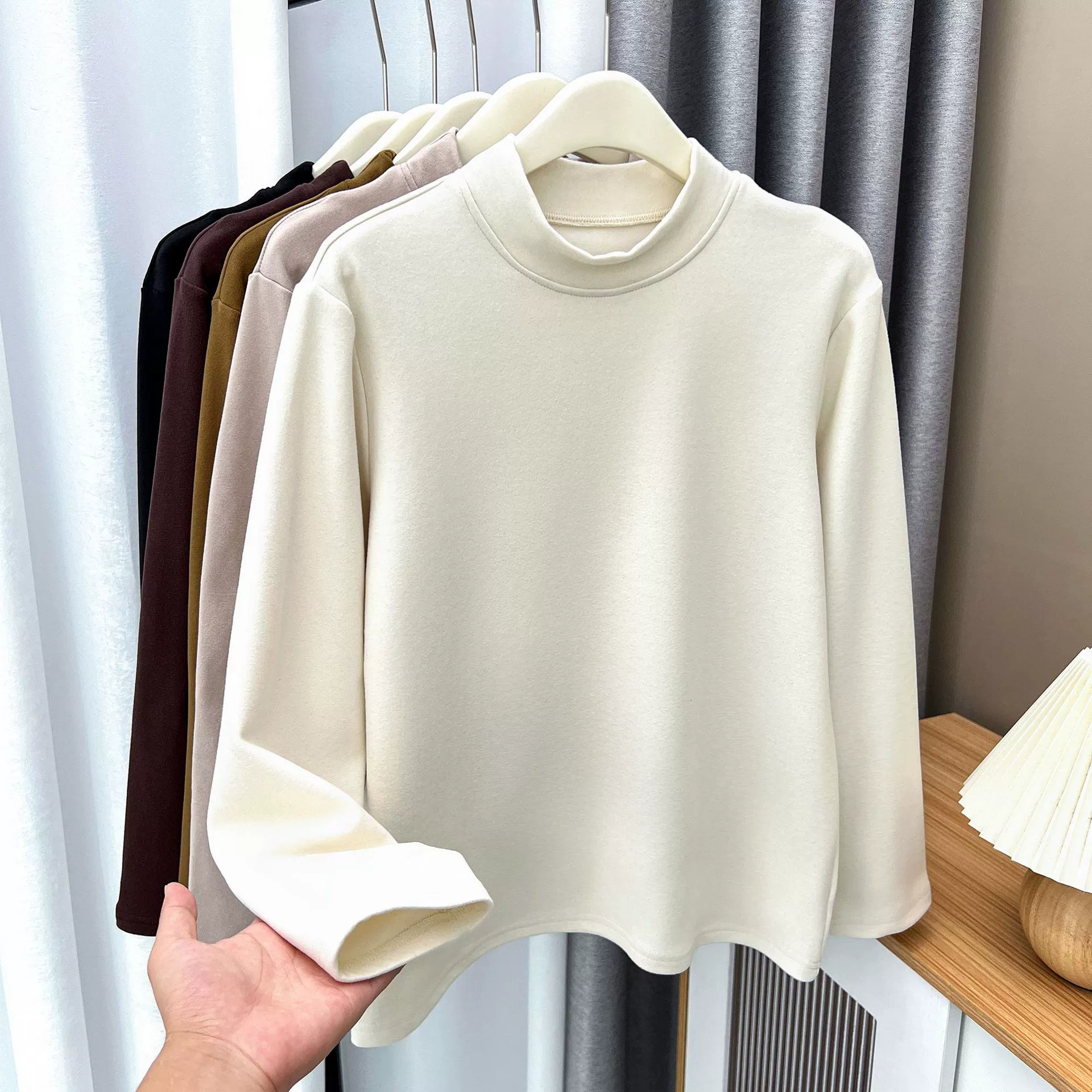 Осенне-зимняя универсальная теплая Однотонная рубашка с бархатным дном для полных сестер, Женская Повседневная футболка больших размеров с длинными рукавами 1095