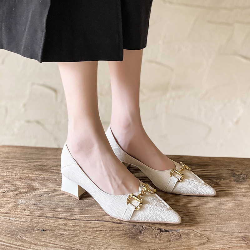 Entdecken Sie eine Generation spitzer modischer Schuhe mit hohen Absätzen im Herbst 2022, neue koreanische Version, flacher Mund, niedrige Spitze, mittlerer Absatz, einzelne Schuhe für Damen_voghion.com