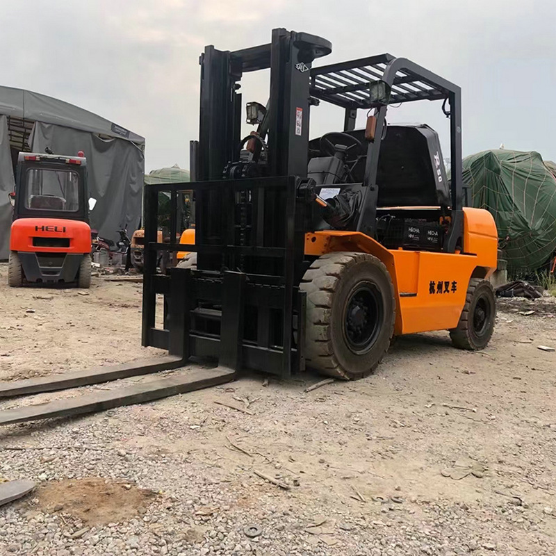 外贸出口杭州5吨内燃平衡重叉车二手柴油叉车 燃油叉车 夹包叉车
