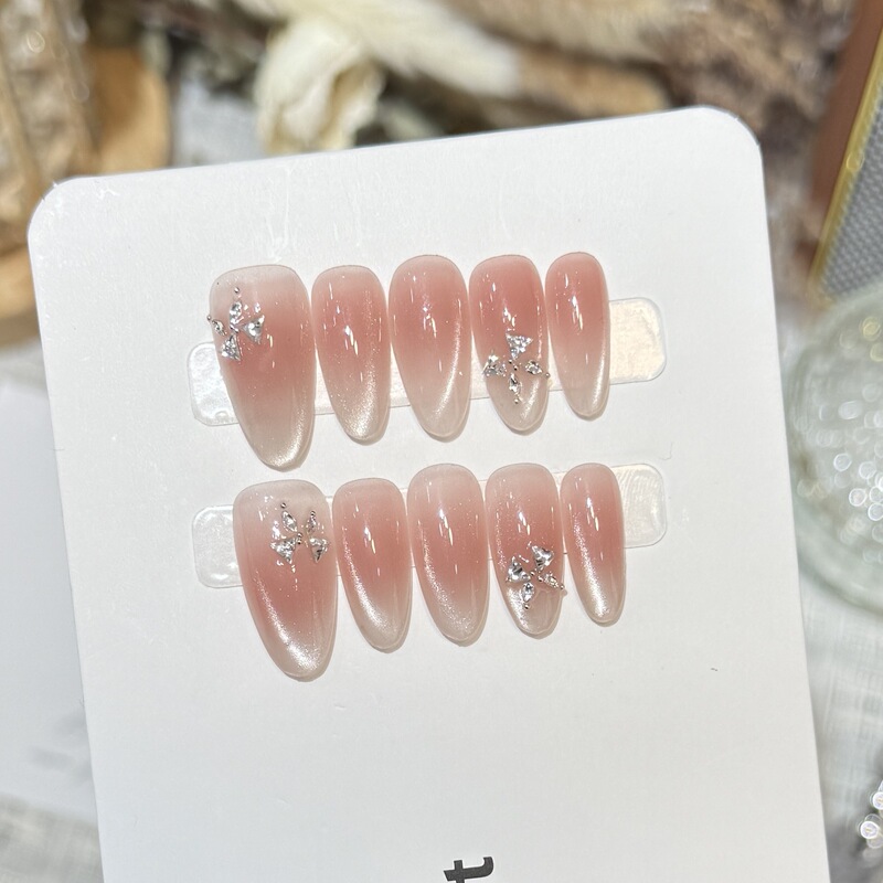 [Soft Light Butterfly Kiss] Hand-worn Armor Fresh and Pure Blush Cat's Eye French Flash Zircon Diamond Manicure Pieces
