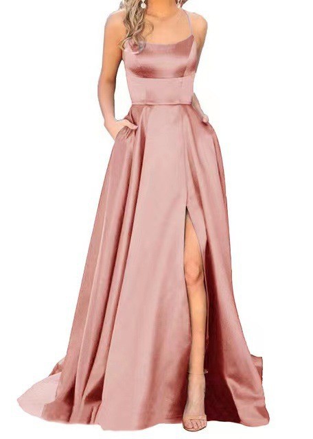 2025 color sólido vestido de dama de honor europeo y americano falda larga delgada sin tirantes novia vestido de noche de grupo de dama de honor de moda de Amazon