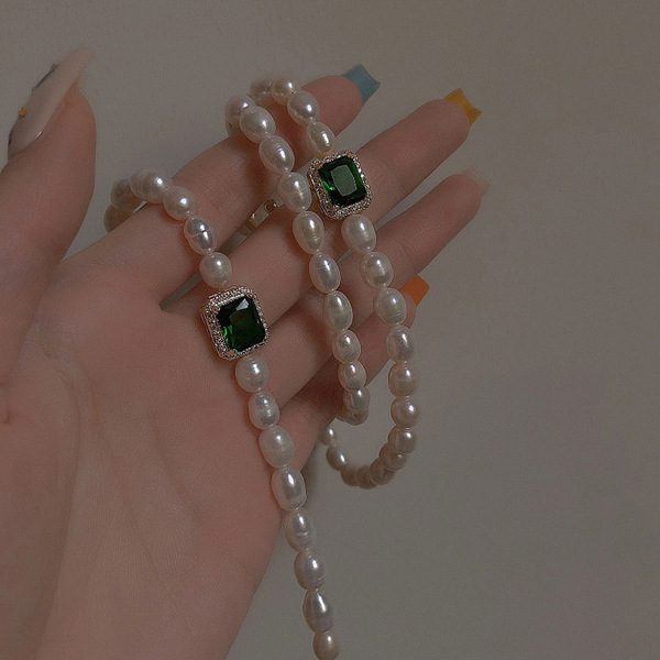 South Korean necklace from pearl
