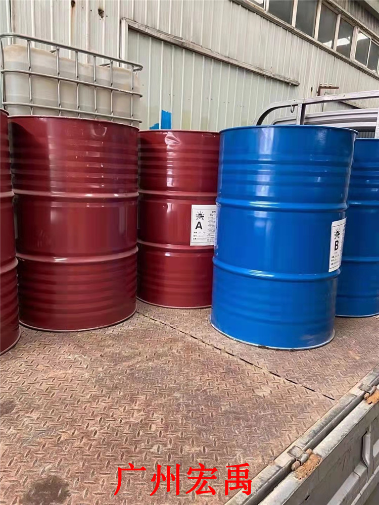 洛阳厂家供应盐水箱用聚脲防水防腐涂料喷涂聚脲猪舍聚脲防水喷涂