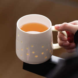 青花瓷玲珑茶杯陶瓷办公杯家用带盖过滤水杯马克杯会议室泡茶杯子
