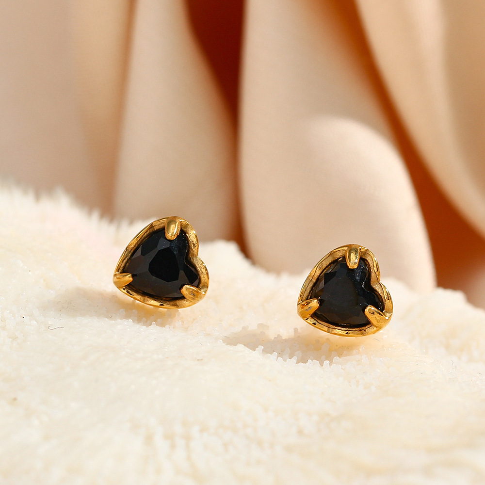 Fashion Simple Womenu0027s 18K Gold Plating Heart-Shaped Zircon Stainless Steel Stud Earrings