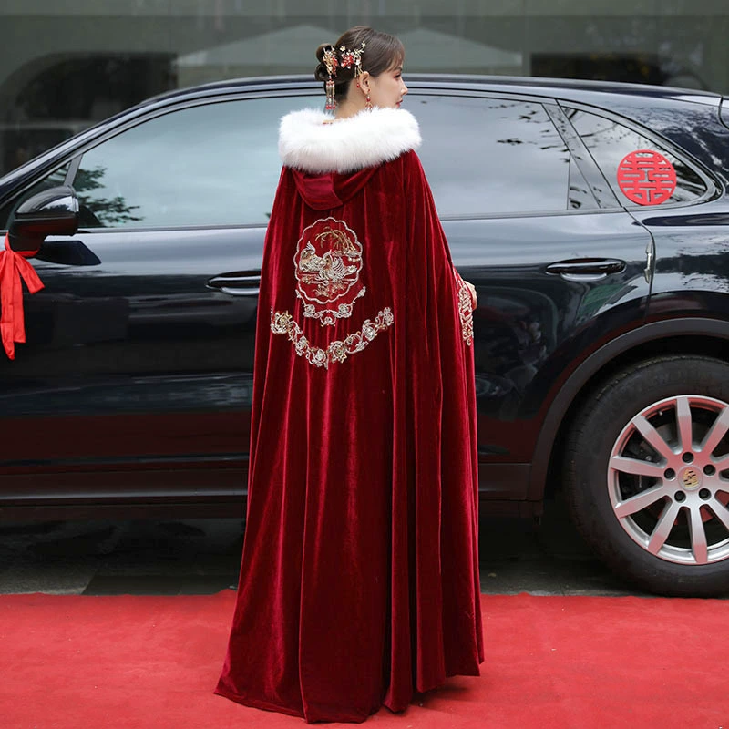 Ханфу, красноеTrenchcoat?