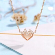 ����Դͨ��s925�����Ƕ�����õ������ε�׹��Ƹ�520������Ů��