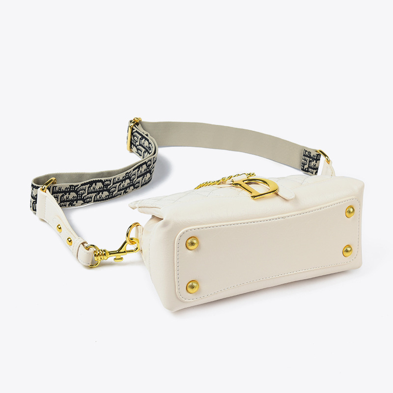 Klassieke diamanten damestas met grote capaciteit, lichte luxe nieuwe stijl, veelzijdige en sfeervolle diamanten schoudertas_voghion.com