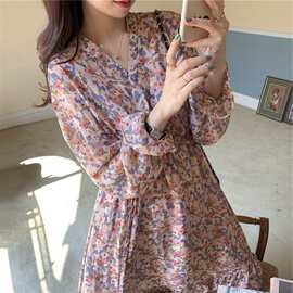 秋季新款少女感穿搭长款遮肉显瘦jue美温柔风小个子za碎花连衣裙