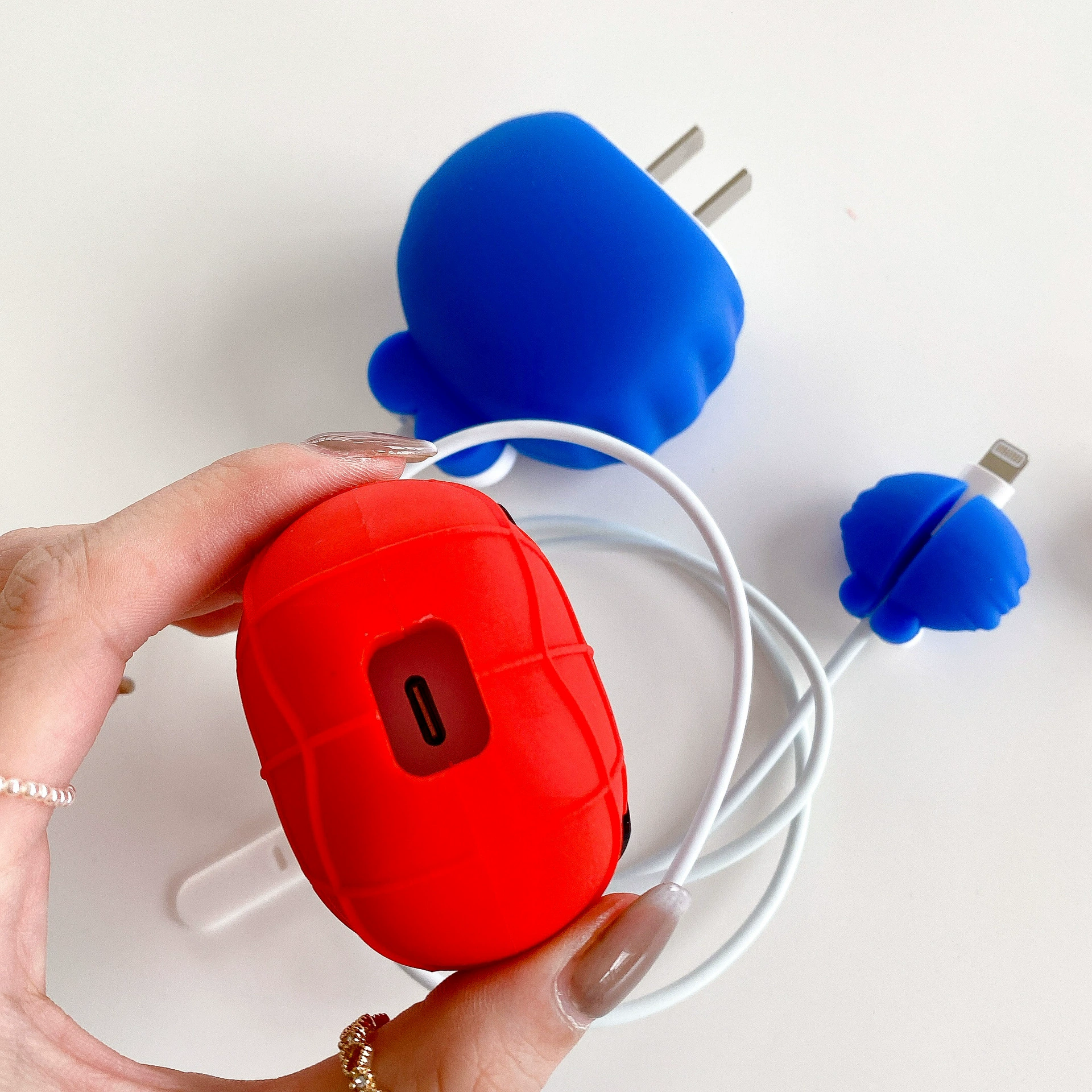苹果iPhone 20充电保护壳卡通插头，新系列，20W，18W