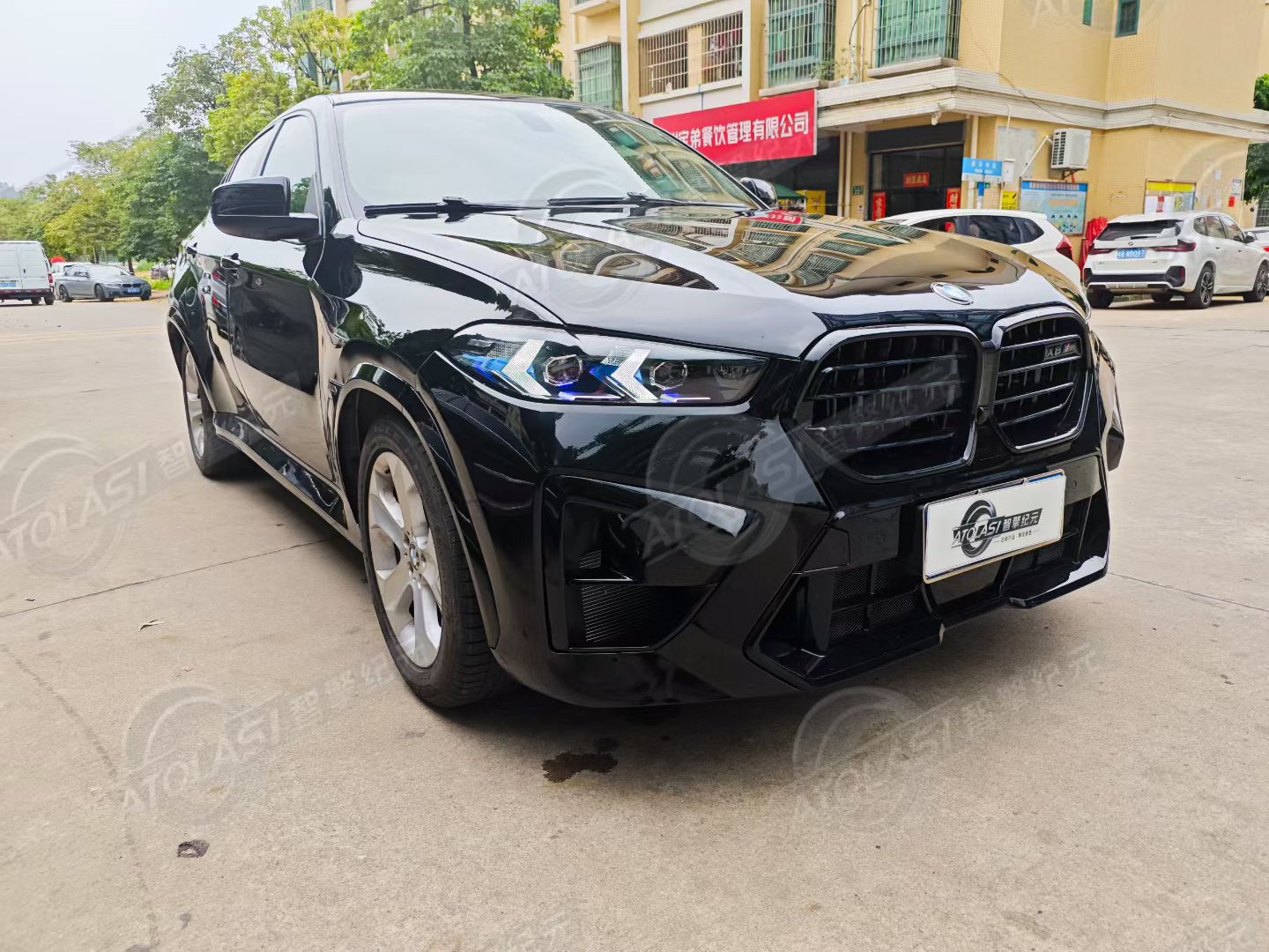 Suitable for Bmw X6 E71 Upgrade to New X6M Old-To-New Body Kit, Front and Rear Bumper Assembly, Four Exhaust Tips, Wheel Arches