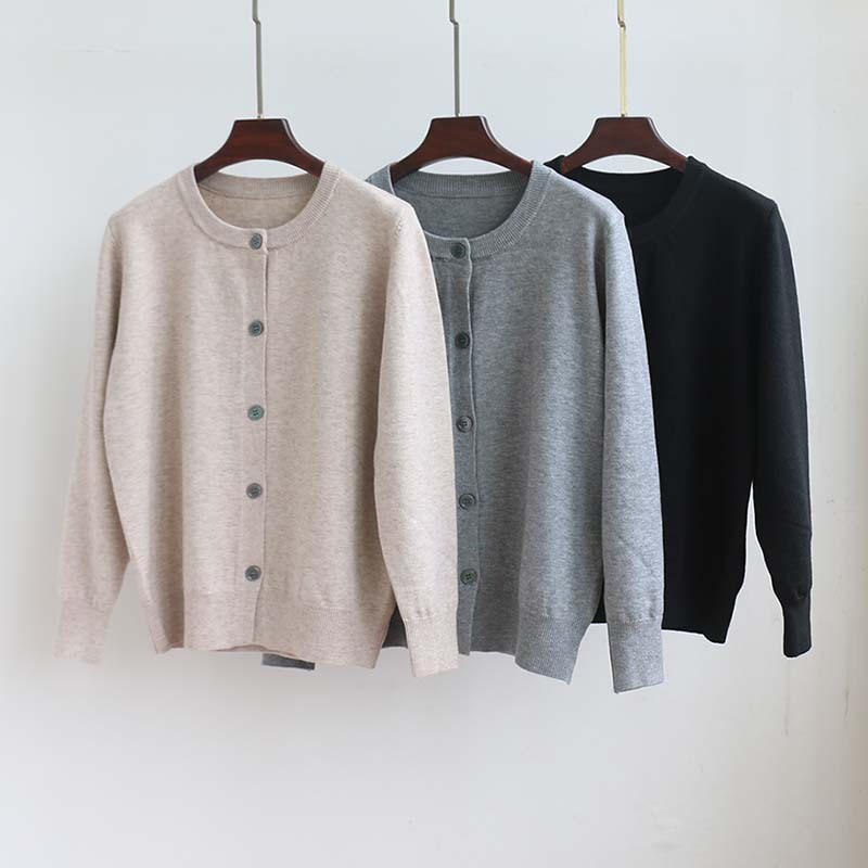 Solid color woolen short cardigan with a round collar