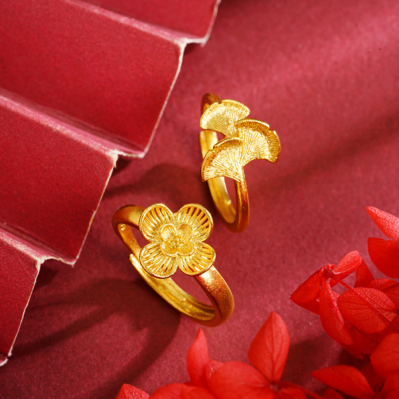Anillo de oro esmerilado de oro vietnamita flores de ginkgo, estilo nacional, anillo de lujo ligero, pequeño fabricante fresco y lindo.