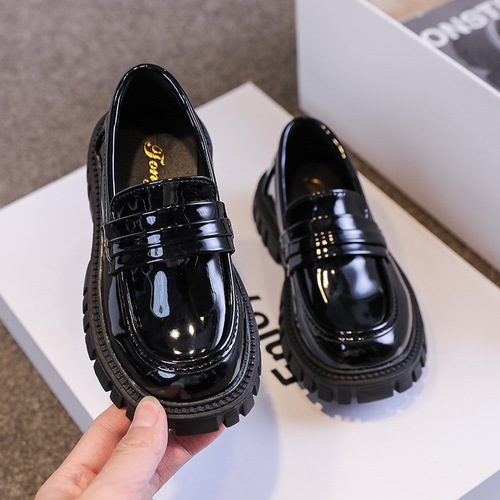 Princess-style girls' spring loafers, black leather shoes for little girls, trendy slip-on kids' single-layer shoes