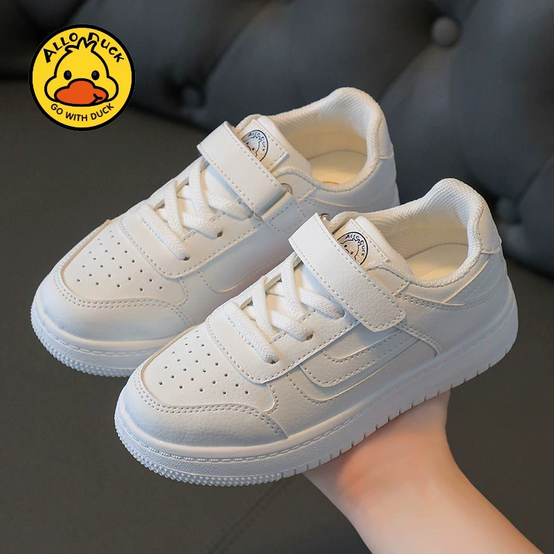 Маленькая желтая утка Liuyi Специальная обувь для мальчиков Белая обувь Весна и осень 2023 Новая Детская Спортивная кожаная лапша с мягкой подошвой