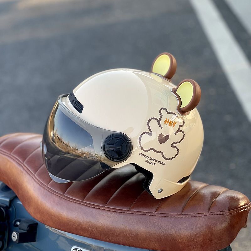New certified electric vehicle helmet for men and women, new model for all seasons, sun protection, cute, universal half helmet, motorcycle safety helmet