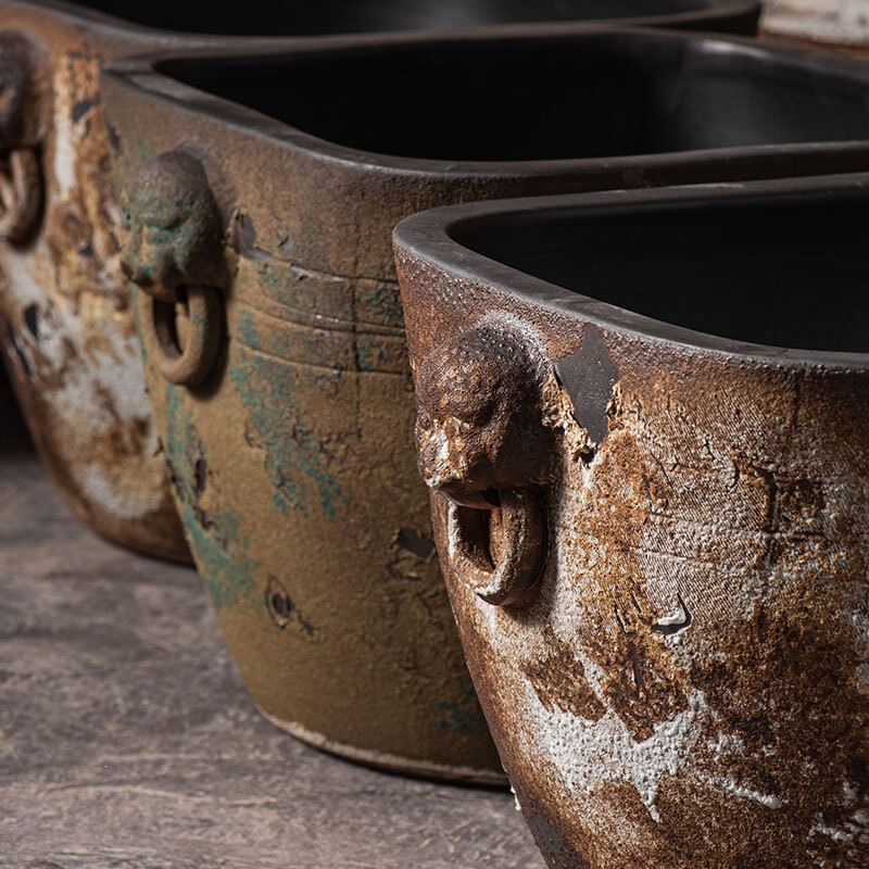 Large ceramic water tank, rustic vintage goldfish tank, handmade lotus tank, fish tank, turtle tank, balcony and courtyard feng shui ornament Large ceramic water tank, rustic vintage goldfish tank, handmade lotus tank, fish tank, turtle tank, balcony and courtyard feng shui ornament