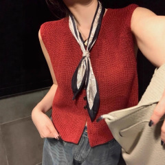 设计感法式高端轻奢女装安哥拉红V领马夹坎肩夏秋无袖背心针织衫