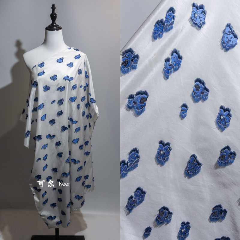 【小额批发】春秋小清新唯美浮雕立体碎花设计师梭织涤纶提花面料