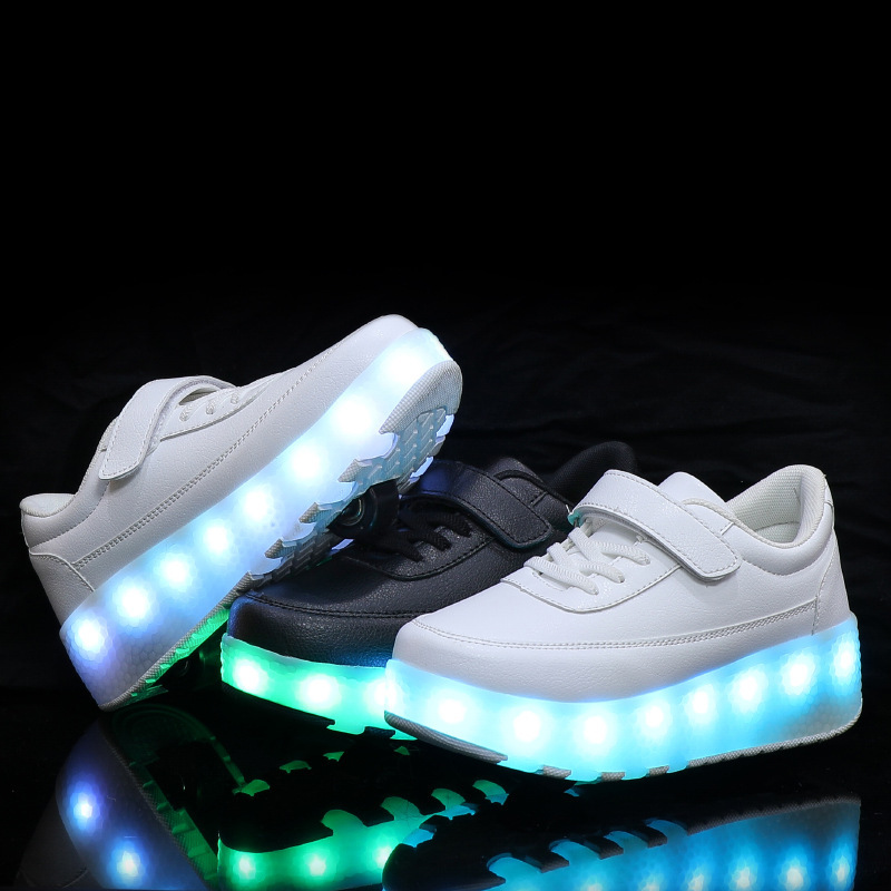 Nya walk-on skor tvåhjulsladdning pojkar och flickor vuxen rullskridskor hjul SPENNAR switch LED-ljusskor_voghion.com