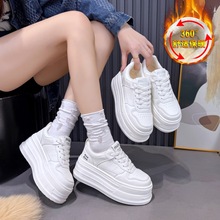 增高厚底鞋小白鞋女2025加毛冬款百搭松糕鞋休闲舒适板鞋