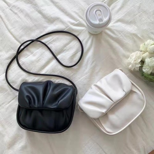 Mini small bag for women summer 2024 trend pleated cloud small square bag fashionable versatile chain crossbody saddle bag