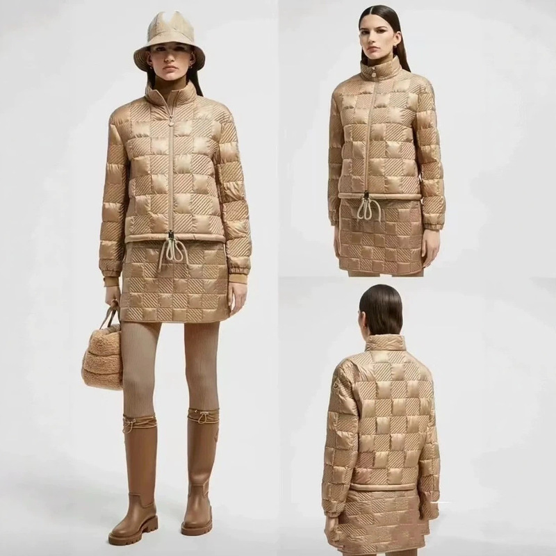 2026 new high-end checkered pattern stand-up collar lightweight down jacket, 90% high-quality, windproof and waterproof, for women 2026 new high-end checkered pattern stand-up collar lightweight down jacket, 90% high-quality, windproof and waterproof, for women