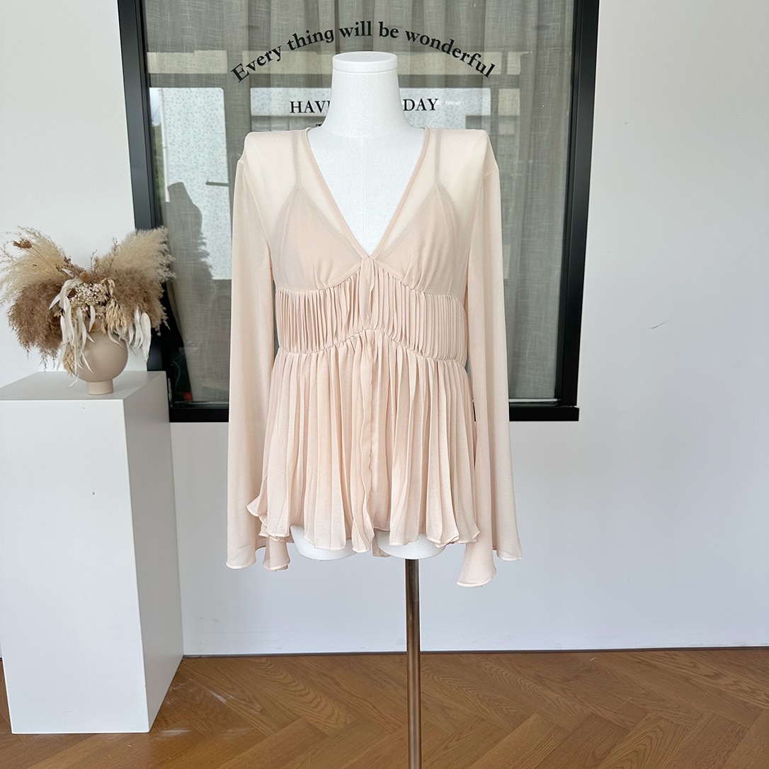 "Yunxuduijian" pleated gentle chiffon blouse for women, summer ruched bell-sleeve top, Ye Hong Apparel and others