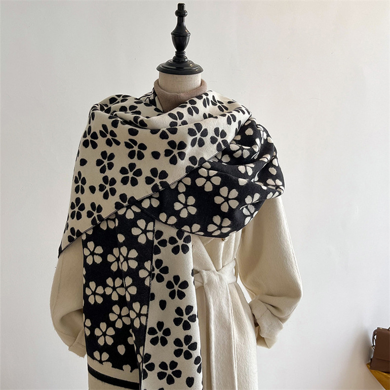Damen 2023 Neue koreanische Ausgabe Vielseitiger modischer schwarz-weißer Kaschmir-Studentenschal mit warmem Winter_voghion.com