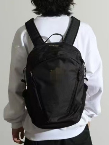 202 new model Mantis26L multifunctional backpack, high-quality outdoor hiking bag for men and women, new double shoulder bag