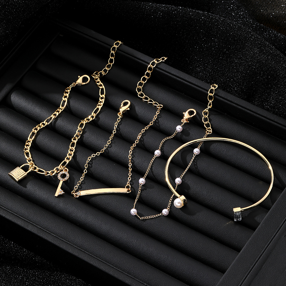 2 pezzi di gioielli con perle finte aperte da donna con bracciale con lucchetto in lega con chiave a cuore e diamante, set di 4_voghion.com