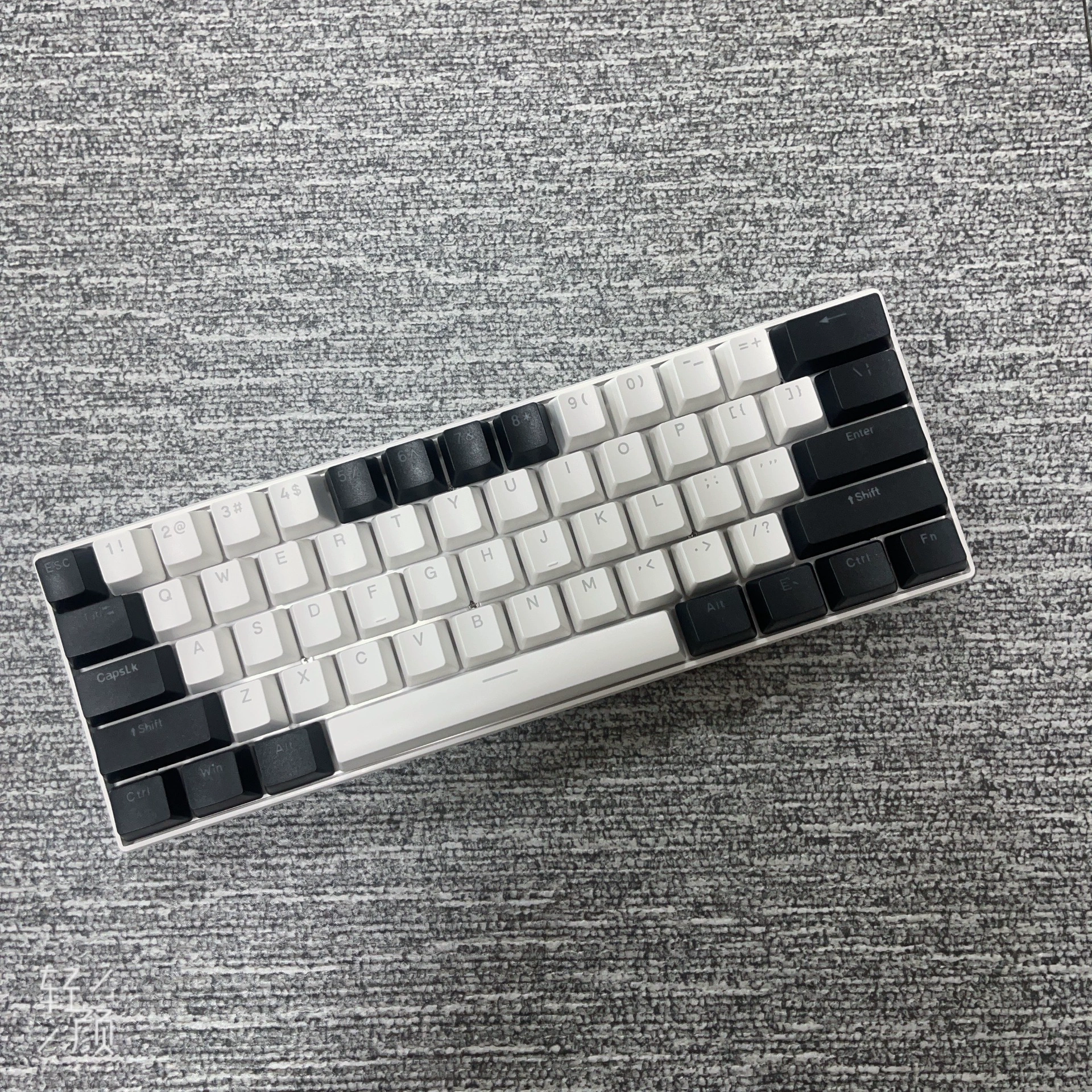 Mechanical Keyboard H61, Wired RGB Mixed-Light, Green/Red/Blue/Tea Switch Options, Compact
