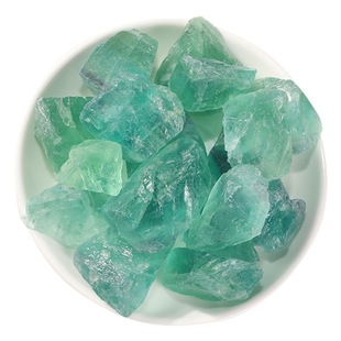 Manufacturers supply natural green fluorite raw stone gravel Green fluorite aromatherapy stone DIY manufacturers supply