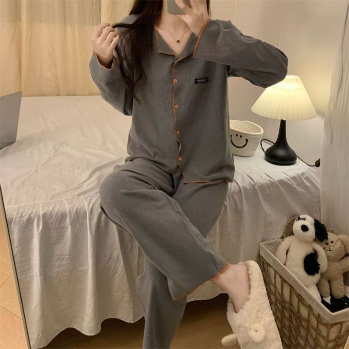 Pijamas al por mayor transfronterizos de mujeres otoño invierno de terciopelo caliente pequeño cardigan con solapa engrosado conjunto de ropa de hogar simple nuevo