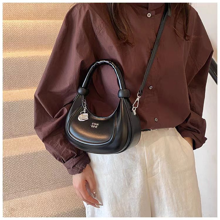 Women's Retro Saddle Crossbody Bag Designer Versatile Shoulder Bag_voghion.com