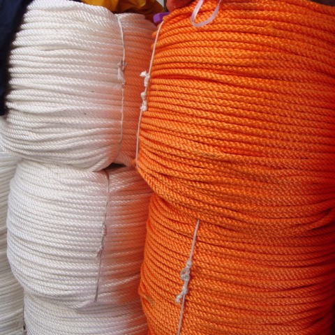 生产销售安全、各种安全带、安全绳;三股绳