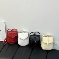女性用携帯電話バッグ 2025 新しい多用途気質外出通勤小さな正方形バッグ韓国版人気のクロスボディバッグショルダーバッグ