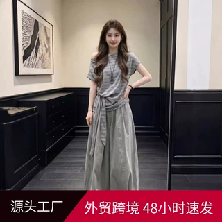 夏日2026超火巨好看漂亮时尚休闲穿搭配一整套工装裤子两件套装女