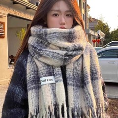韩系淡粉色格子马海毛冬季围巾女加厚披肩保暖围脖学生氛围感批发
