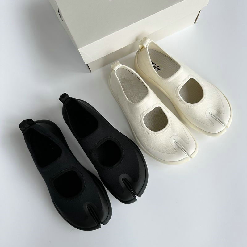 渠道货外贸订单来自丹麦舒服的分趾鞋让人有一种光脚在行走的感觉