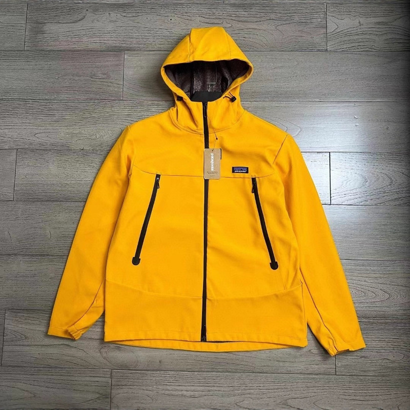 Cross-Border Pata Bata Outdoor Soft Shell Jacket Jacket Three-Proof Men's and Women's Practical Outdoor Mountaineering Clothing
