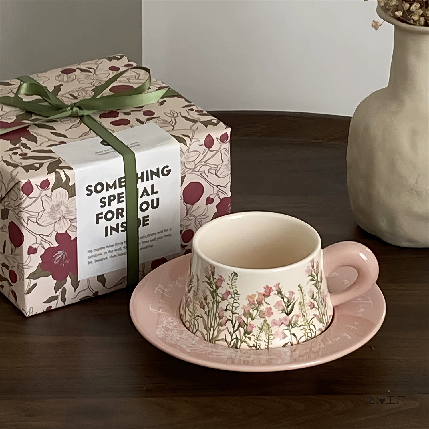 Набор кофейной чашки и блюдца "Ландыш" из керамики, подарочная коробка, высококачественный сувенир ко Дню медсестры и Дню матери