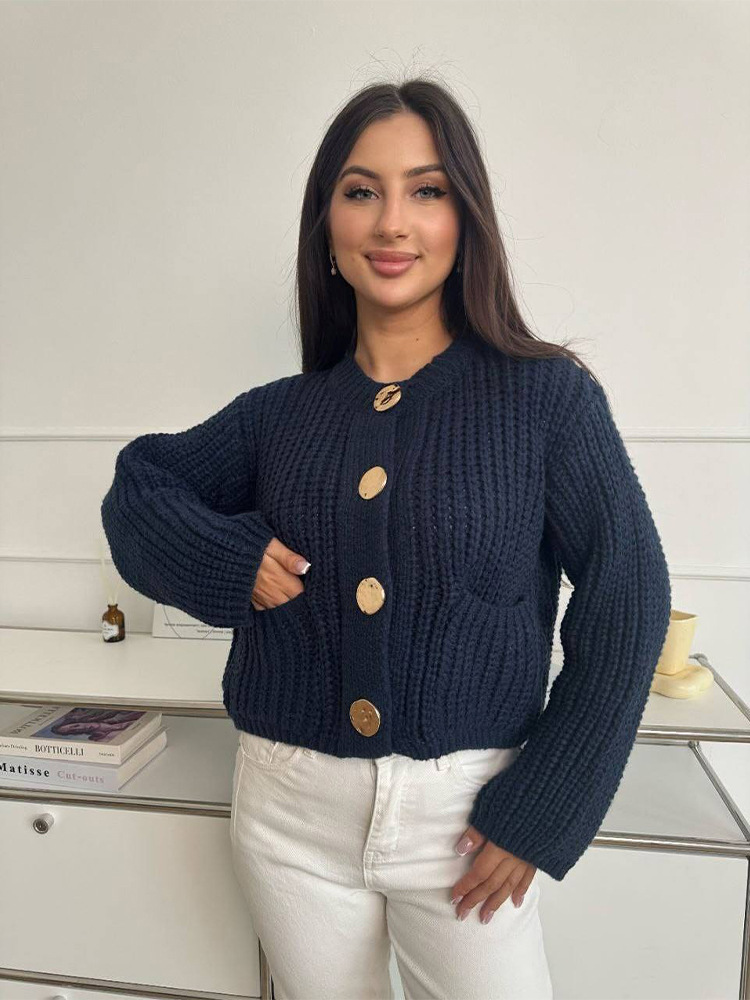 Temperamento de moda casual hebilla metálica aguja gruesa camiseta de lana para mujeres 2025 transfronterizos Europa y América otoño nuevo