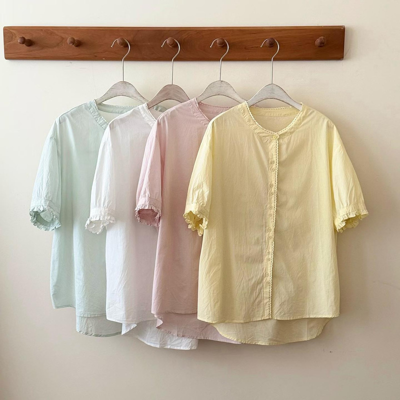 2026 Summer # Fresh Yellow Short-Sleeved Shirt for Women with a Unique Design and Lace Round Neck.