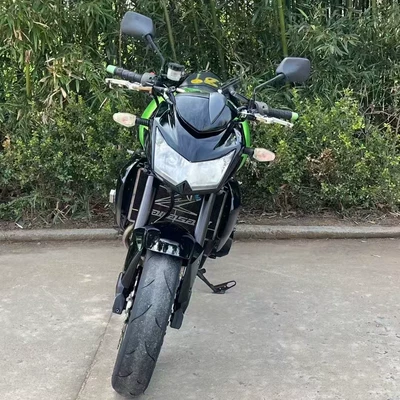 Kawasaki Street Bikes Z750, Z1000, Z900, Z650, Ninja Sport Bikes Zx-10R, Zx-4R, Zx-6R Motorcycles (Motosikletlər)