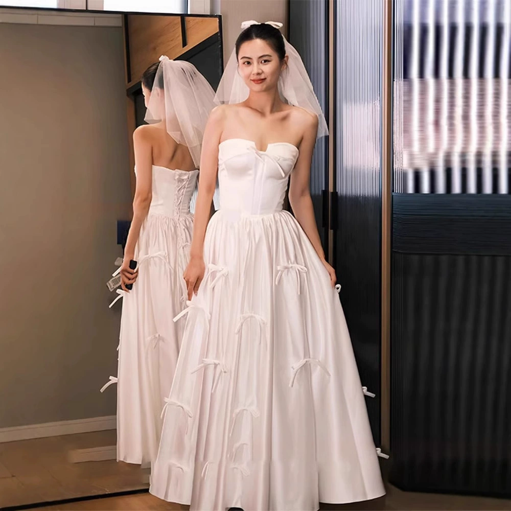 Французское белое светлое свадебное платье с длинным темпераментом элегантный атласный свадебное платье для свадебной поездки