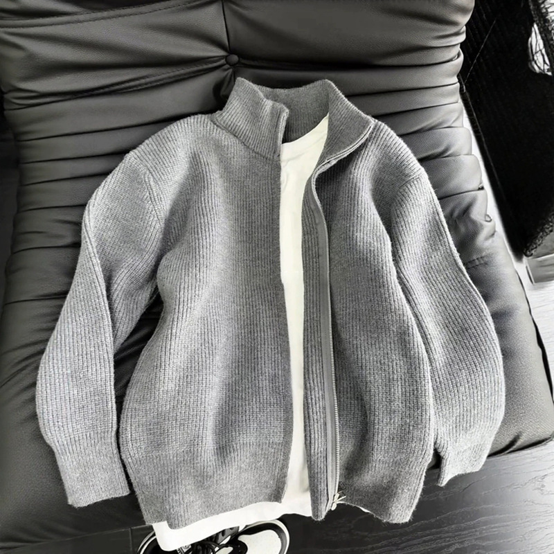 Cleanfit gray zip-up sweater for men, autumn and winter casual knitted cardigan jacket, stylish and sophisticated